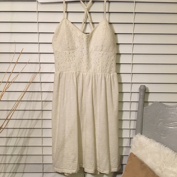 Ivory AE Sweetheart Style Dress๐ - Picture 1 of 4